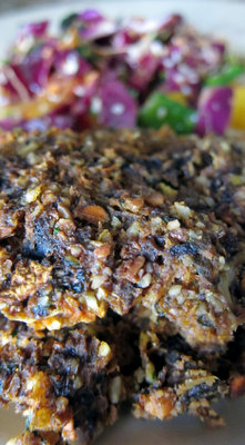 carrot pecan burger-1