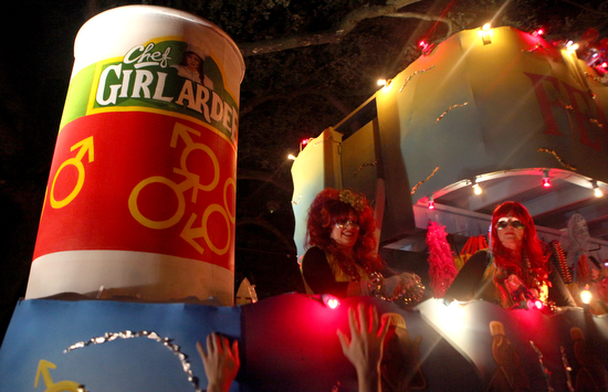 The Muses "Feminist Products Aisle" float.