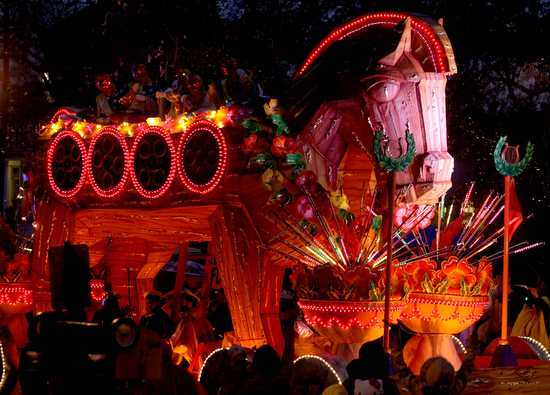 Krewe of Orpheus' "Trojan Horse" float. (Sabree Hill. UptownMessenger.com)