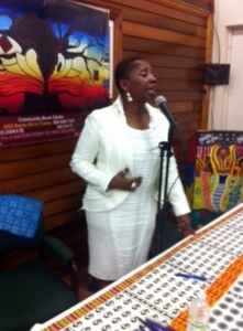 Iyanla Vanzant read and signed books at Community Book Center in July 2013. (photo by jewel bush)