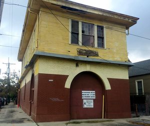 The fire station on Laurel Street near Wisner Park. (Robert Morris, UptownMessenger.com)