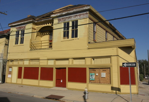 Work continues restoring the former New Orleans Bicycle Club building. (Robert Morris, UptownMessenger.com)