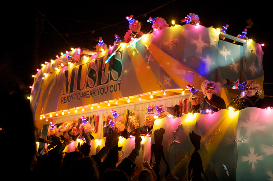 The Krewe of Muses "Ready to Wear You Out" title float. (Sabree Hill, UptownMessenger.com)