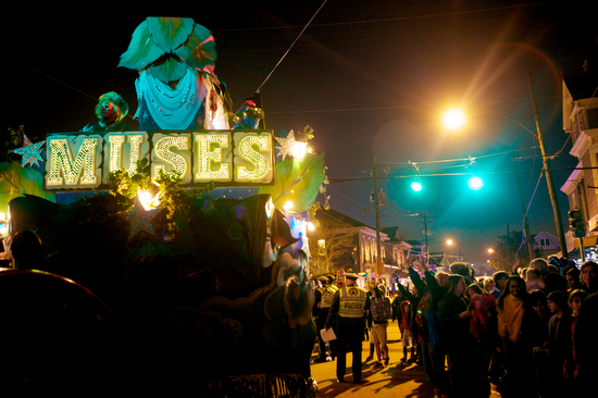 The Krewe of Muses rolls on to Magazine Street. (Sabree Hill, UptownMessenger.com)