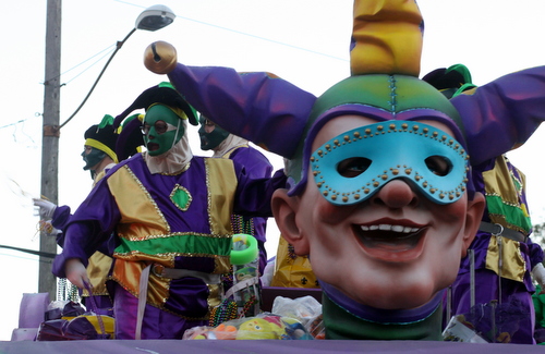 Babylon's Jesters float. (Robert Morris, UptownMessenger.com)