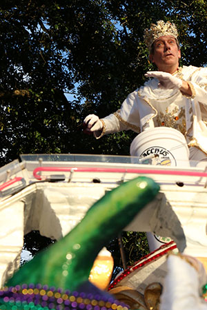 Actor/Musician Hugh Laurie reigned as King Bacchus XLVI. (Zach Brien, UptownMessenger.com)