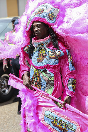 Cheyenne Mardi Gras Indians on Super Sunday 2014. (Zach Brien, UptownMessenger.com)