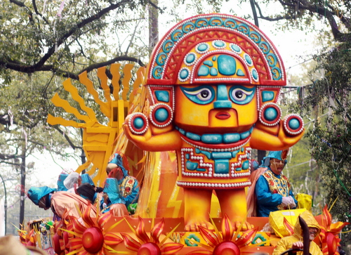 The Rex "Inti" float. (Robert Morris, UptownMessenger.com)