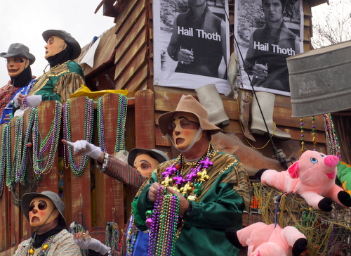 The Thoth "Deliverance" float. (Robert Morris, UptownMessenger.com)