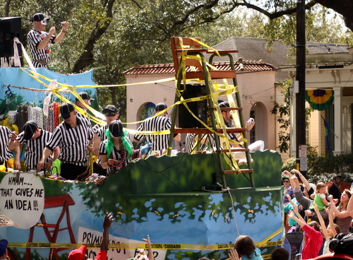 The Krewe of Tucks "Neutral Ground Infractin" float. (Robert Morris, UptownMessenger.com)
