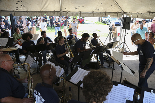 The New Orleans Jazz Orchestra. (Zach Brien, UptownMessenger.com)