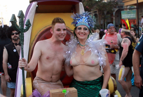 Scenes from the Krewe of Oak parade Saturday. (Robert Morris, UptownMessenger.com)