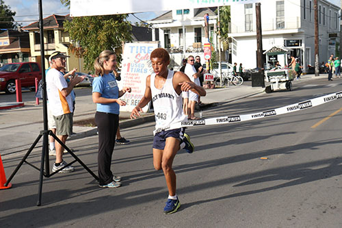 15-year-old Alex Lewis won the 5K with a time of 17:31. (Zach Brien, UptownMessenger.com)