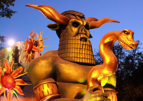 The Babylon "Baal" float looms over Napoleon Avenue at dusk. (Robert Morris, UptownMessenger.com)
