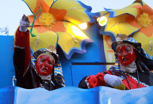 The Temple of Marduk float in the Knights of Babylon parade. (Robert Morris, UptownMessenger.com)