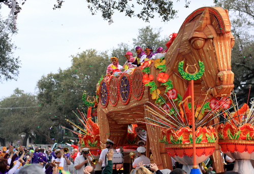 The Orpheus "Trojan Horse" float announces the superkrewe's arrival on the Uptown route. (Robert Morris, UptownMessenger.com)