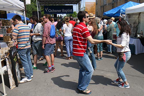 Holly Morlas and Kyle Galloway dance to the Mississippi Rail Company. (Zach Brien, UptownMessenger.com)