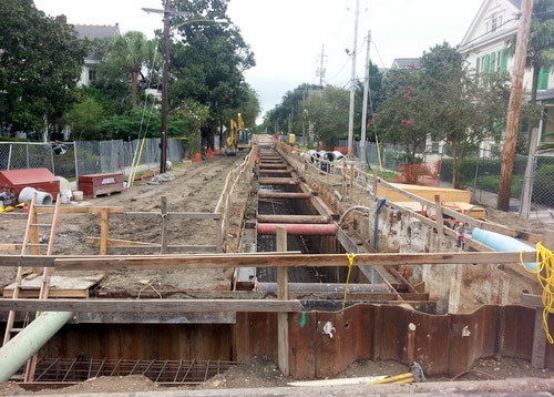 Construction on Prytania Street stretches from one curb to the other, with an open trench down the middle. (Robert Morris, UptownMessenger.com)
