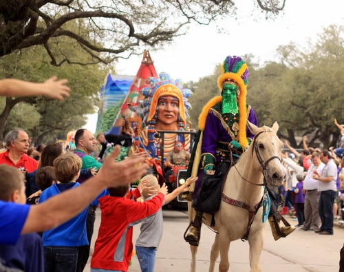 The Krewe of Choctaw rolls on Napoleon Avenue. (Robert Morris, UptownMessenger.com)