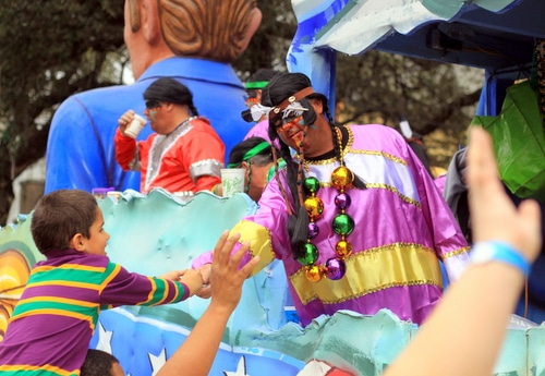 The Krewe of Choctaw rolls on Napoleon Avenue. (Robert Morris, UptownMessenger.com)