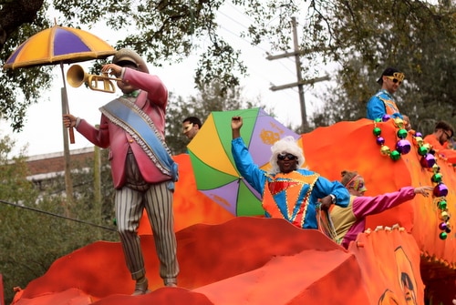 The Krewe of Freret parade rolls on Napoleon Avenue. (Robert Morris, UptownMessenger.com)
