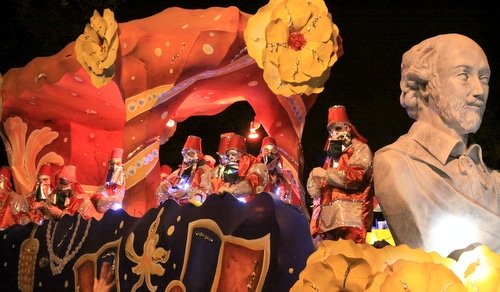 A bust of William Shakespeare leads the parade as the Krewe of Hermes rolls on Napoleon Avenue. (Robert Morris, UptownMessenger.com)