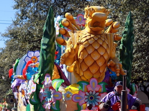 The "Gardens of Alhambra" float in the Krewe of Rex rolls on St. Charles Avenue. (Robert Morris, UptownMessenger.com)