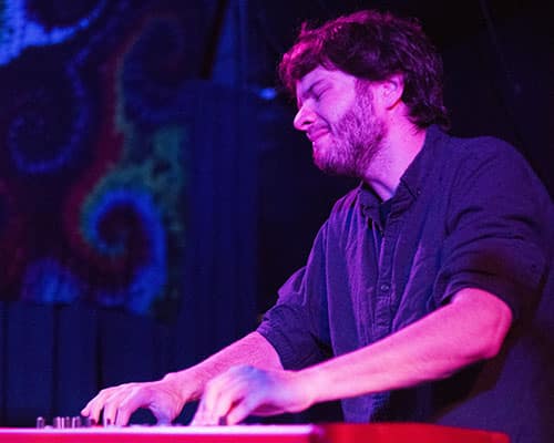 Steve Malinowski performs with Cha Wa at the Blue Nile bar. Malinowski passed away on June 17. (Zach Brien, UptownMessenger.com)