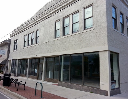 The building at 8201 Oak Street will house Simone's Market, opening in fall 2016. (Robert Morris, UptownMessenger.com)
